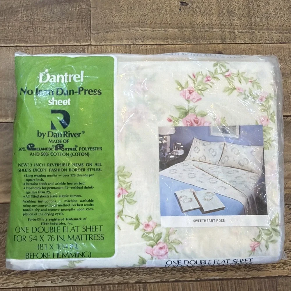 Vintage NEW Dantrel Dan River Double Flat Sheet  Sweetheart Rose 54x76